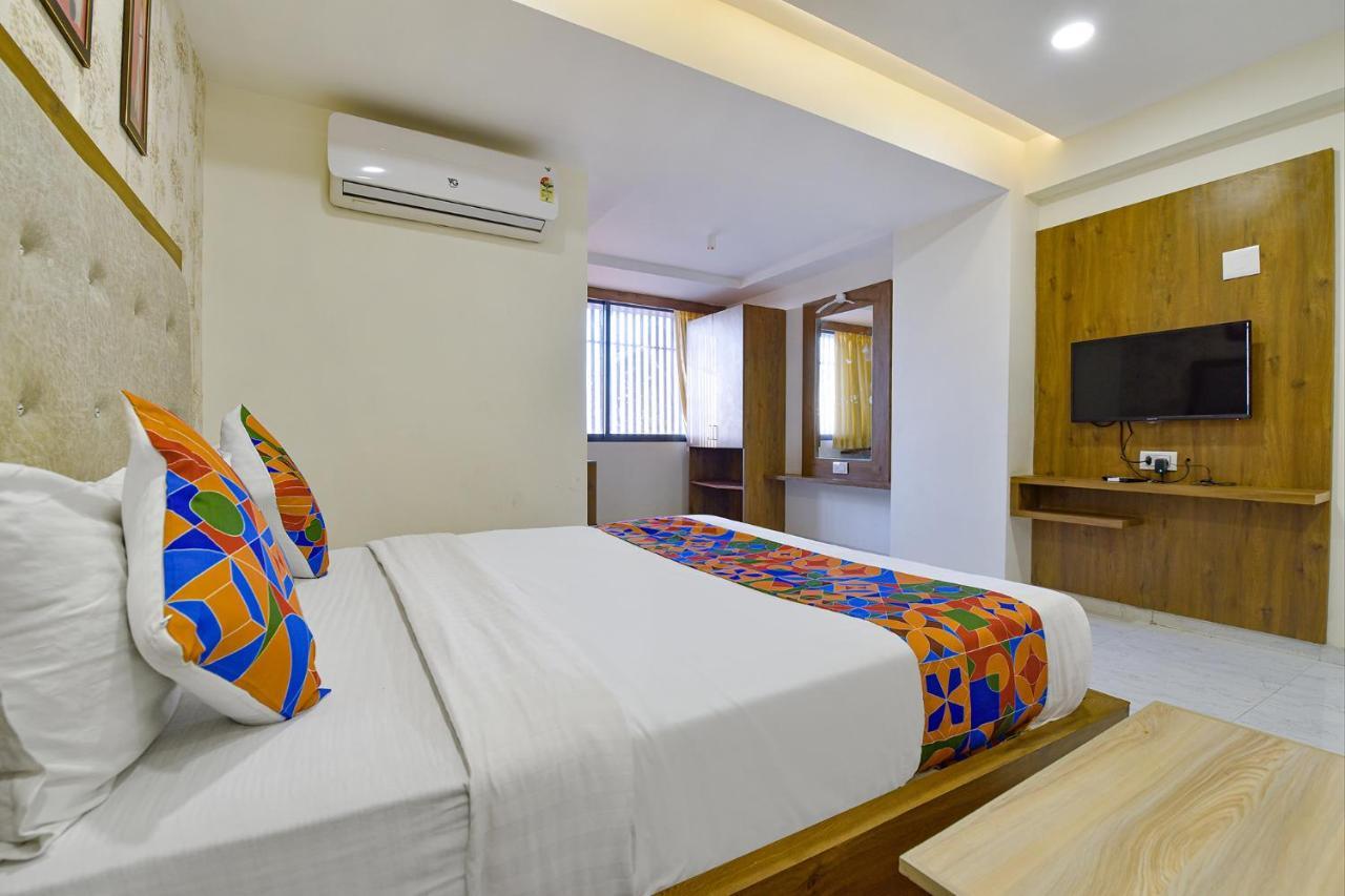 Hotel Legrand.Inn Ahmedabad Exterior foto